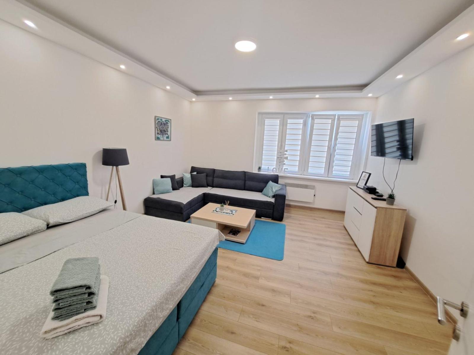 Andrea Apartment *